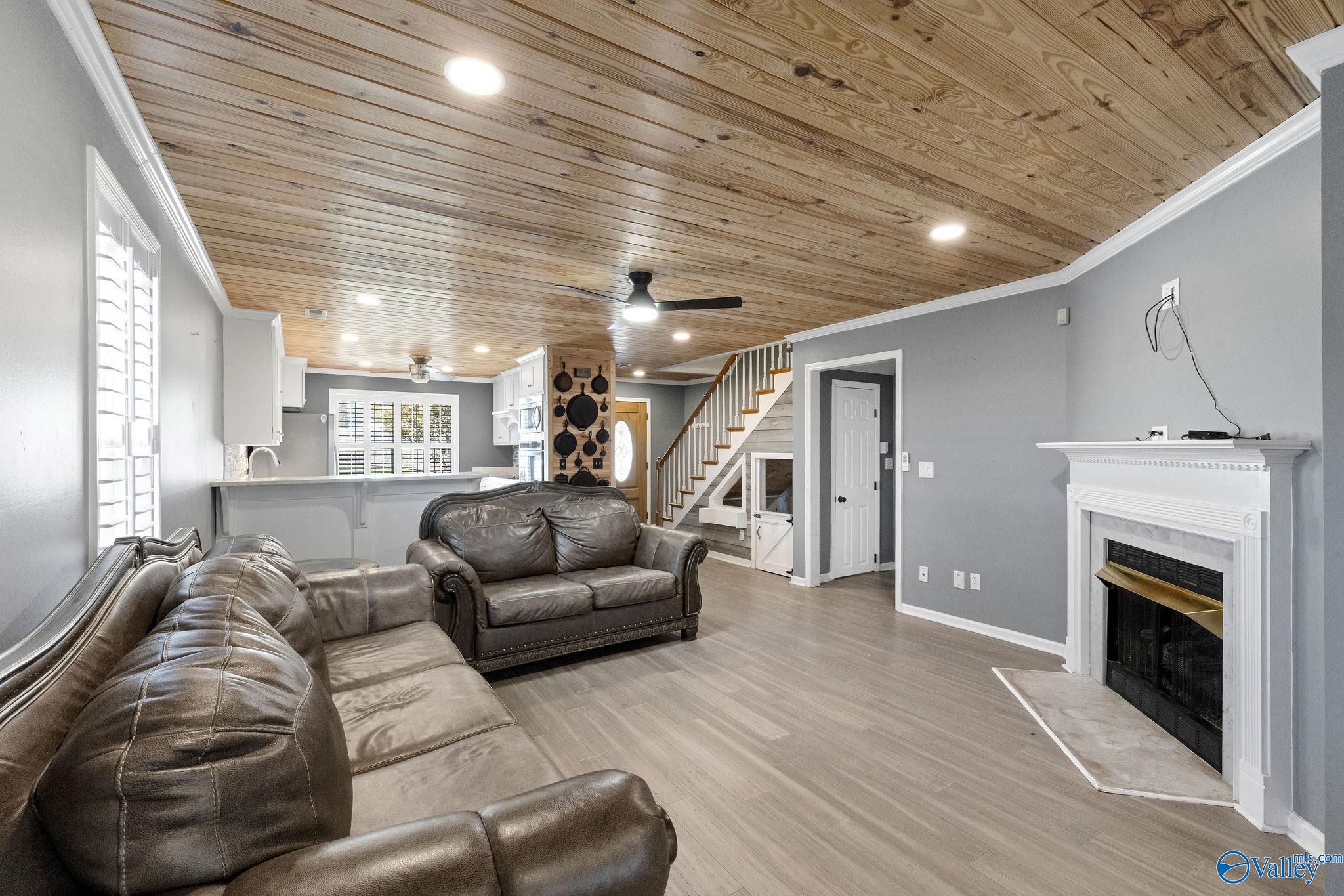 841 Spur Track Lane # 1