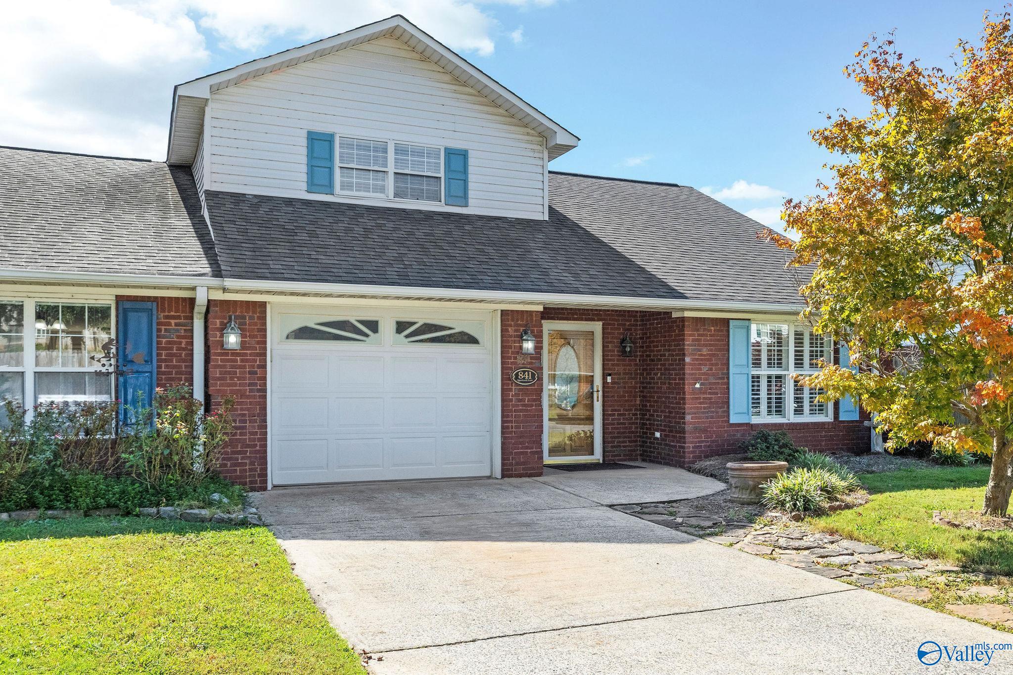 841 Spur Track Lane # 1