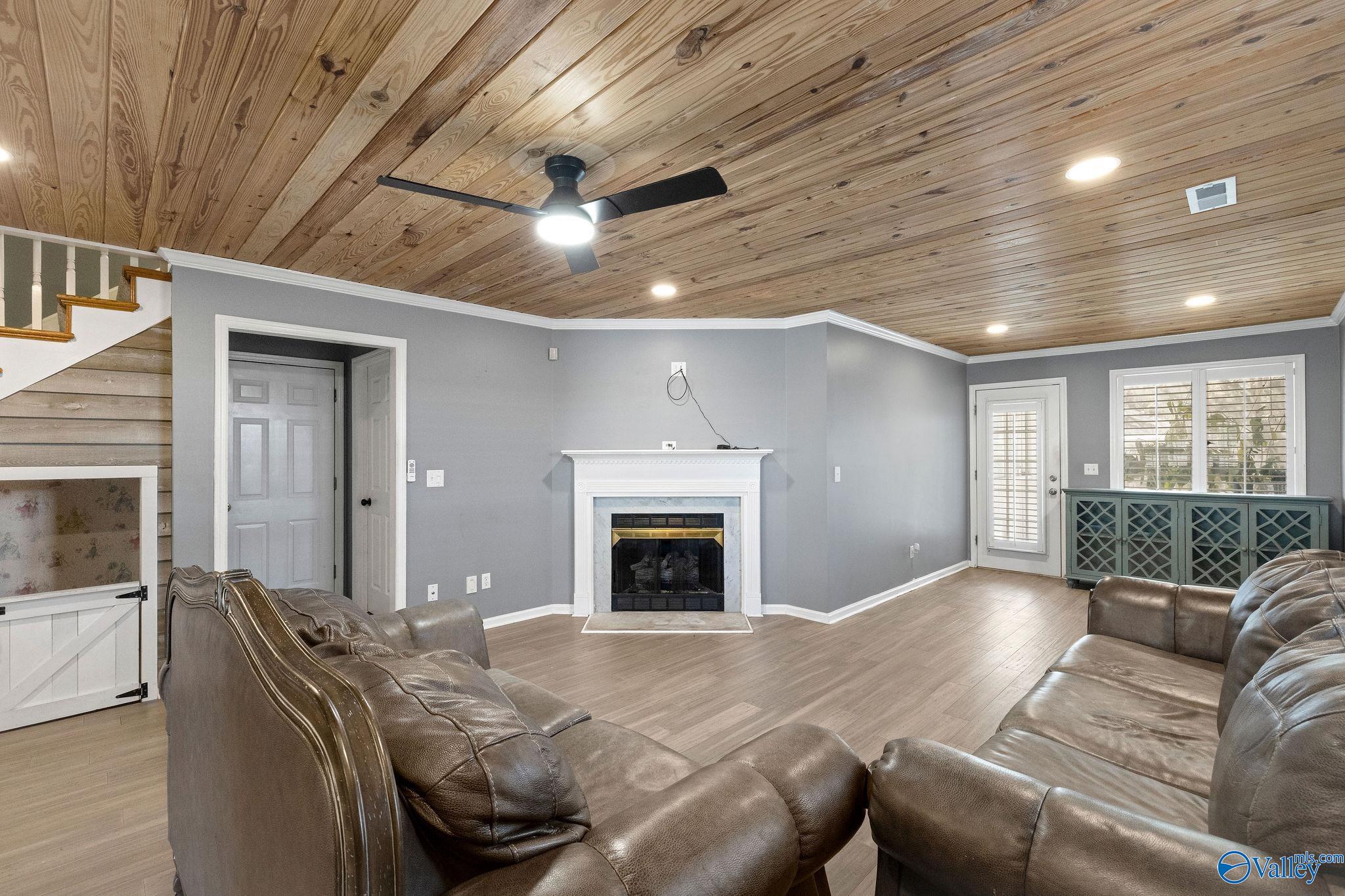 841 Spur Track Lane # 1