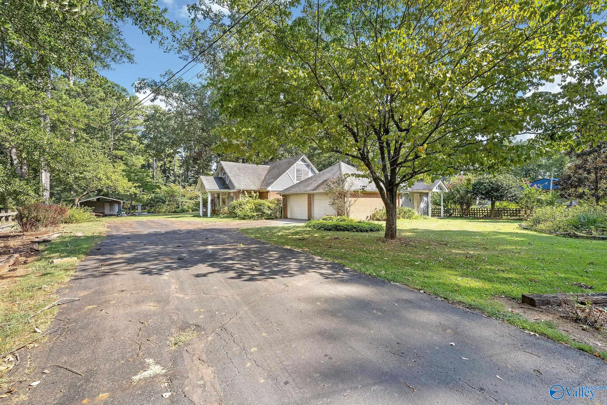 153 Allen Road