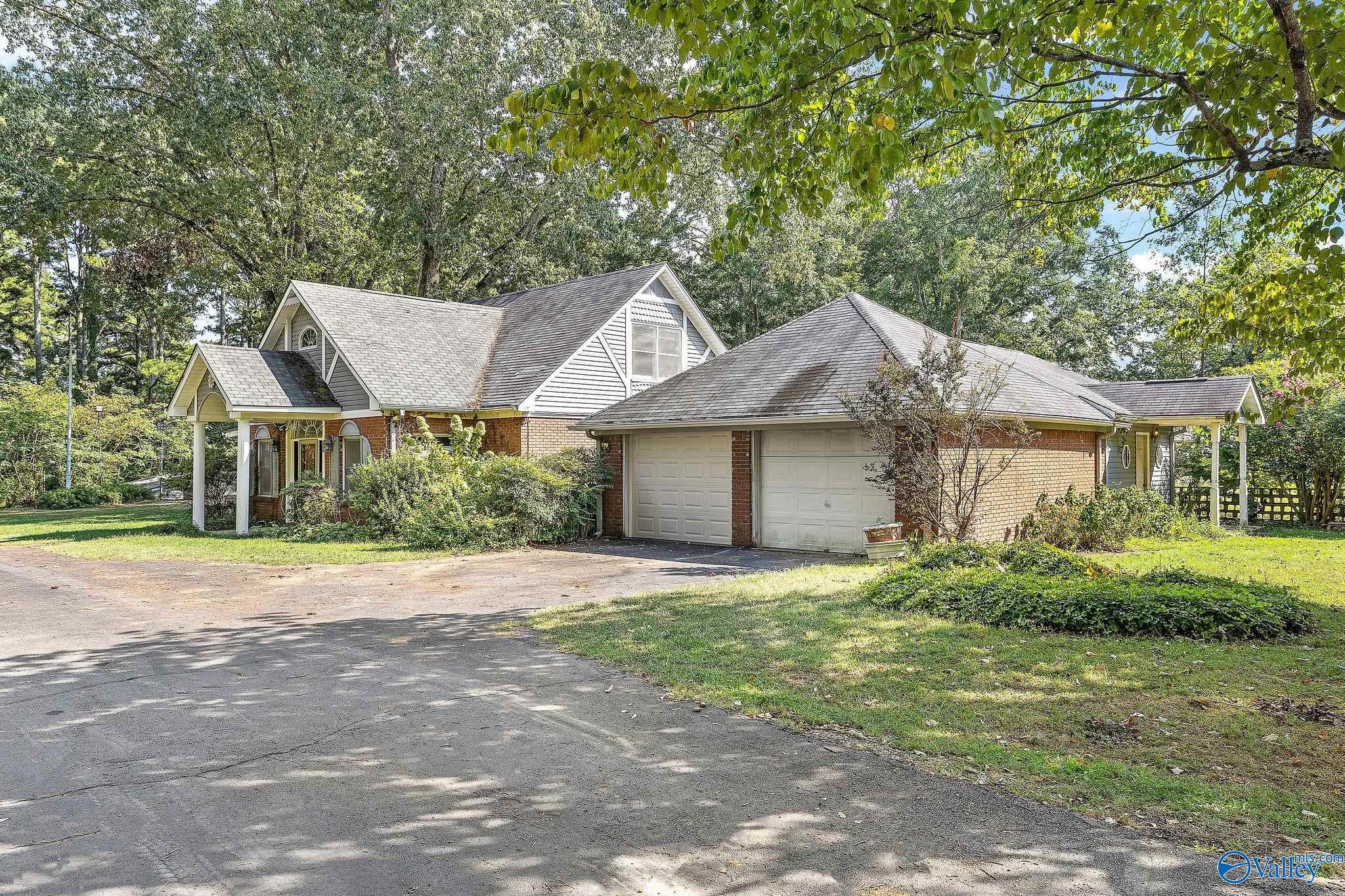 153 Allen Road