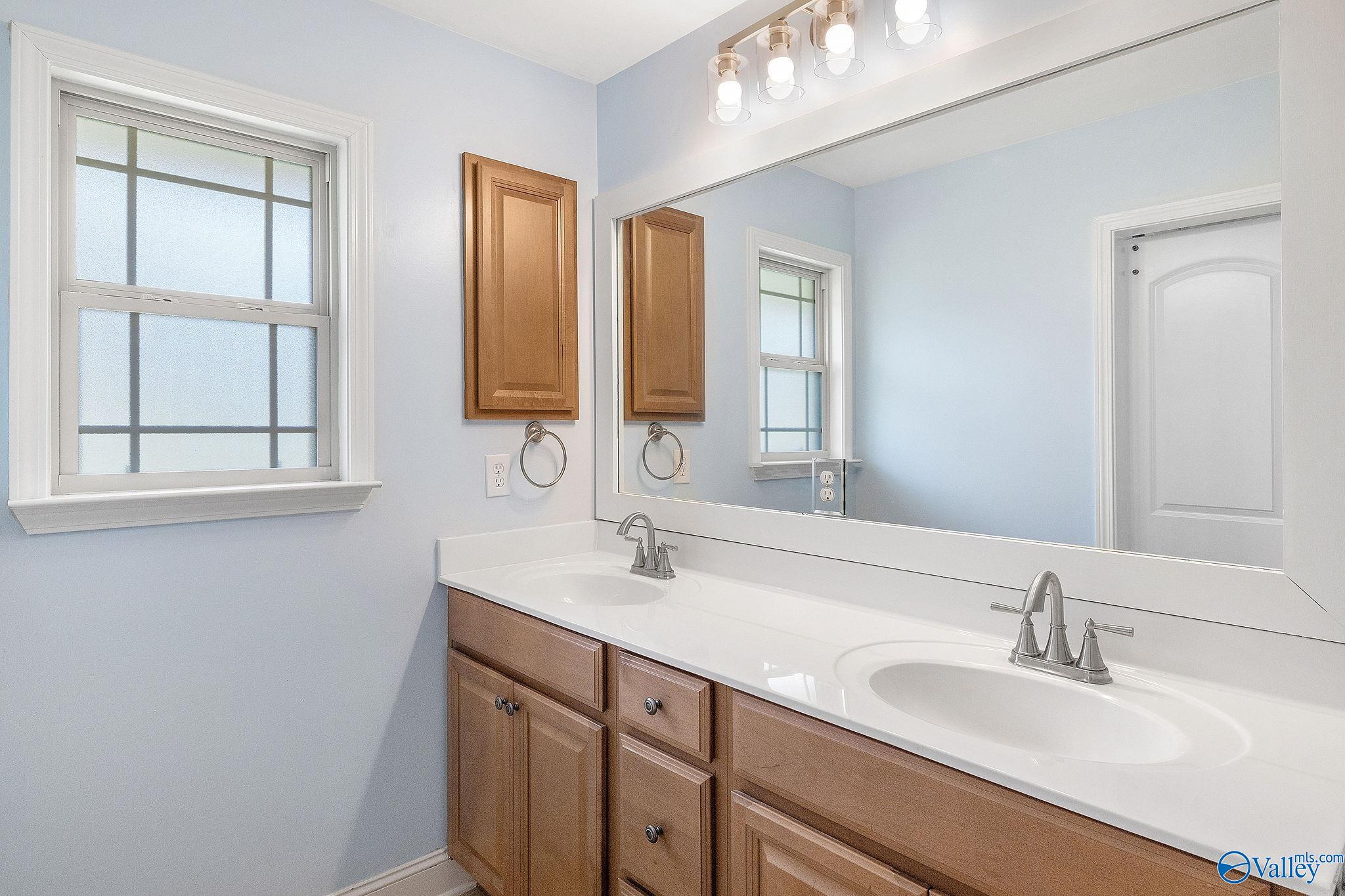 15772 NW Coach House Court