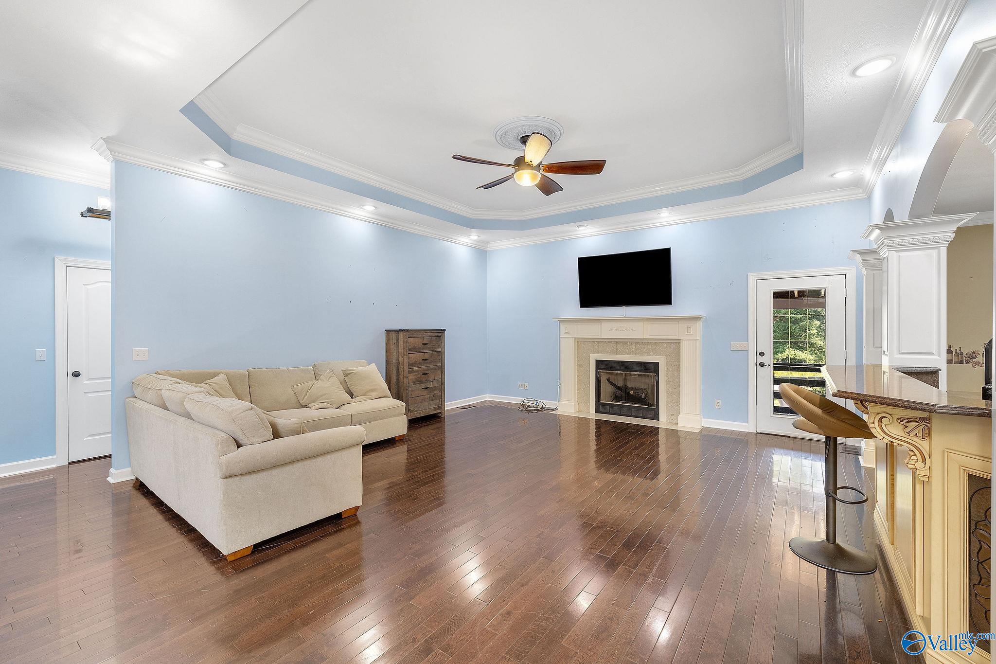 752 NE 12th Way
