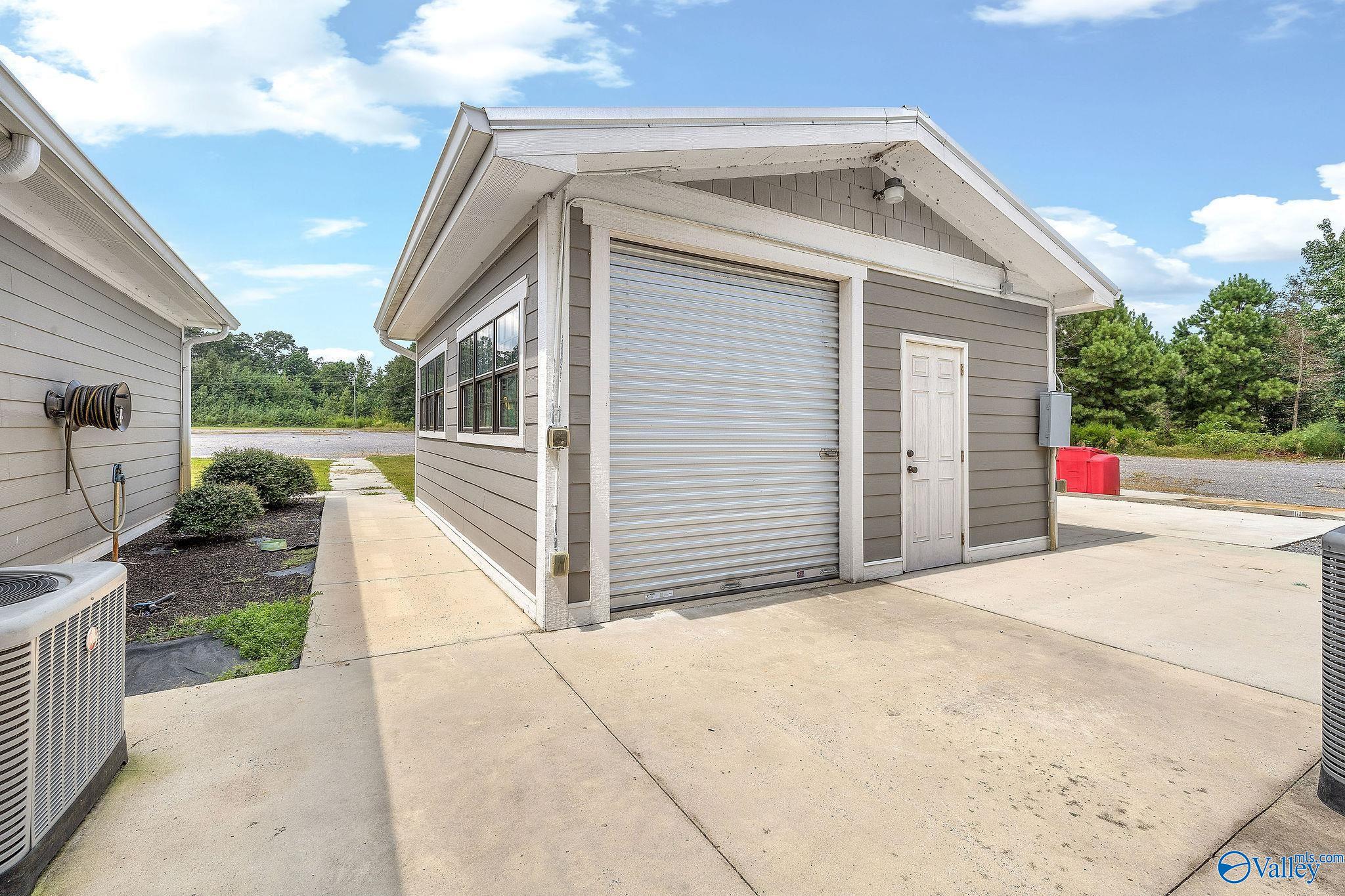 2180 Section Line Road