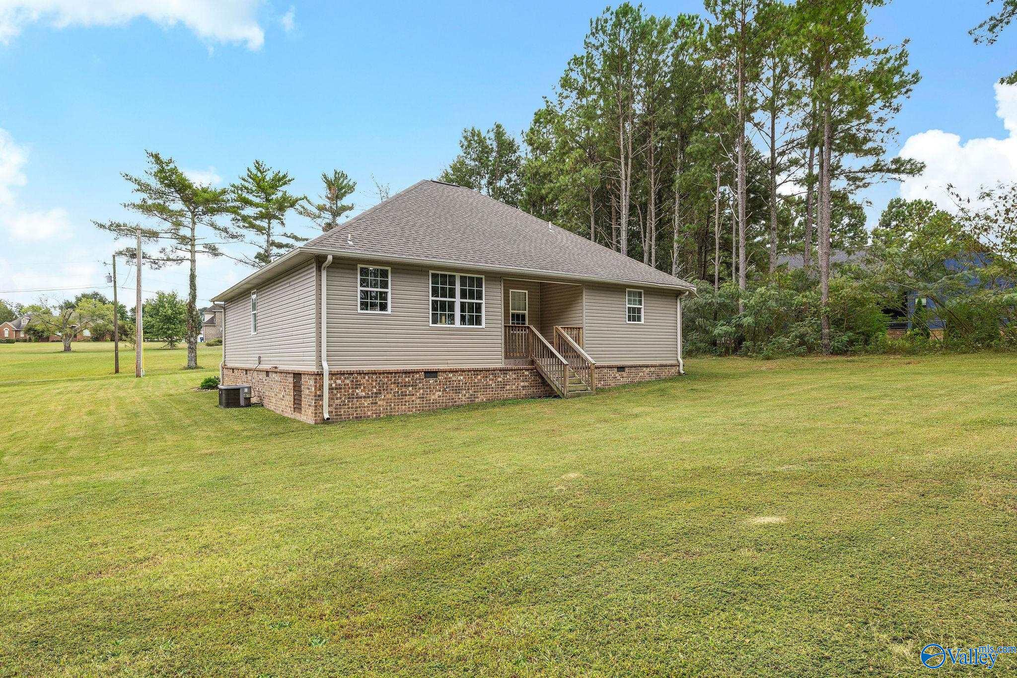 472 Country Club Road