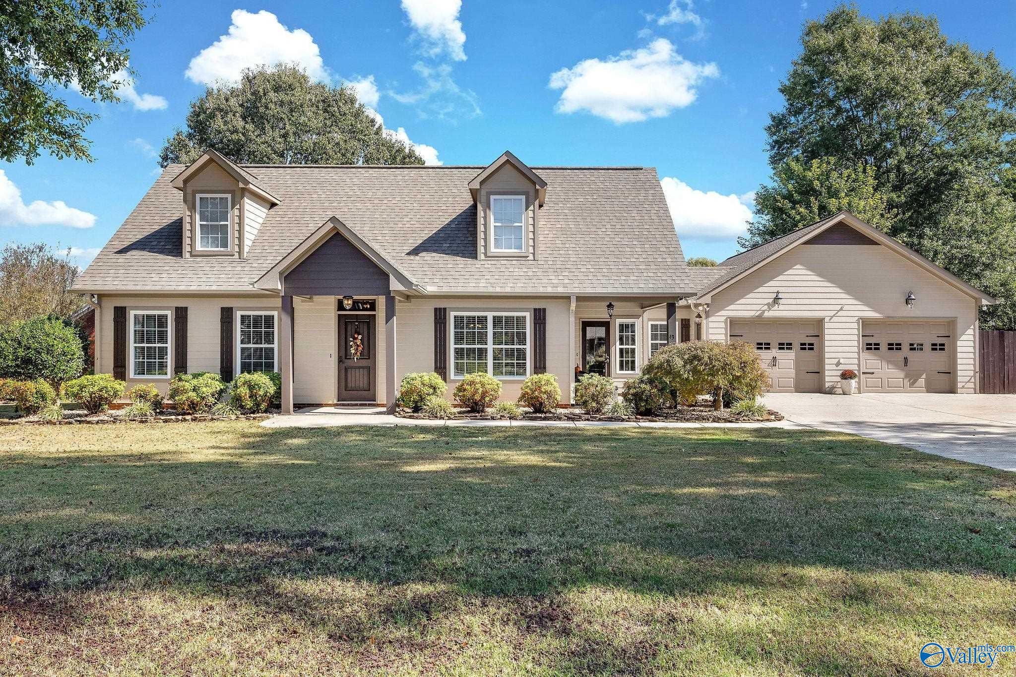 43 Azalea Circle Guntersville AL