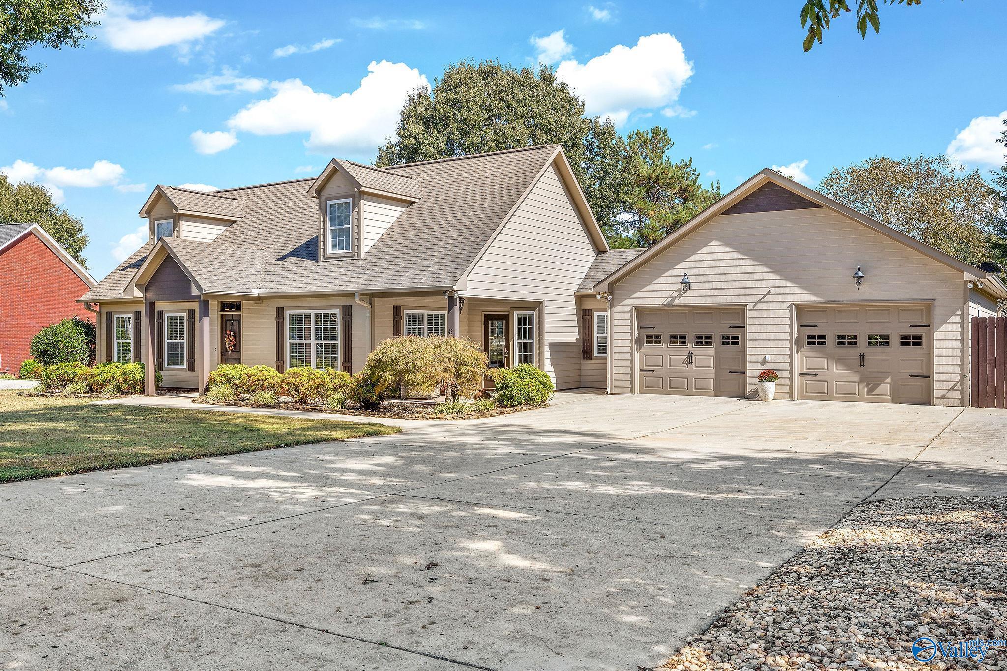 43 Azalea Circle