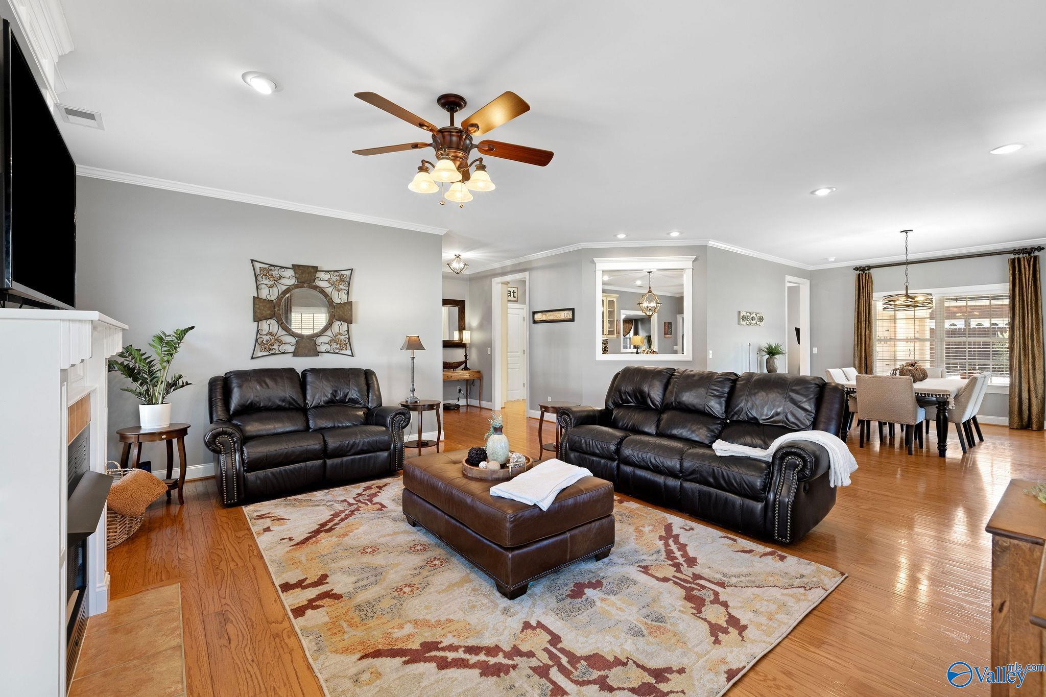 43 Azalea Circle