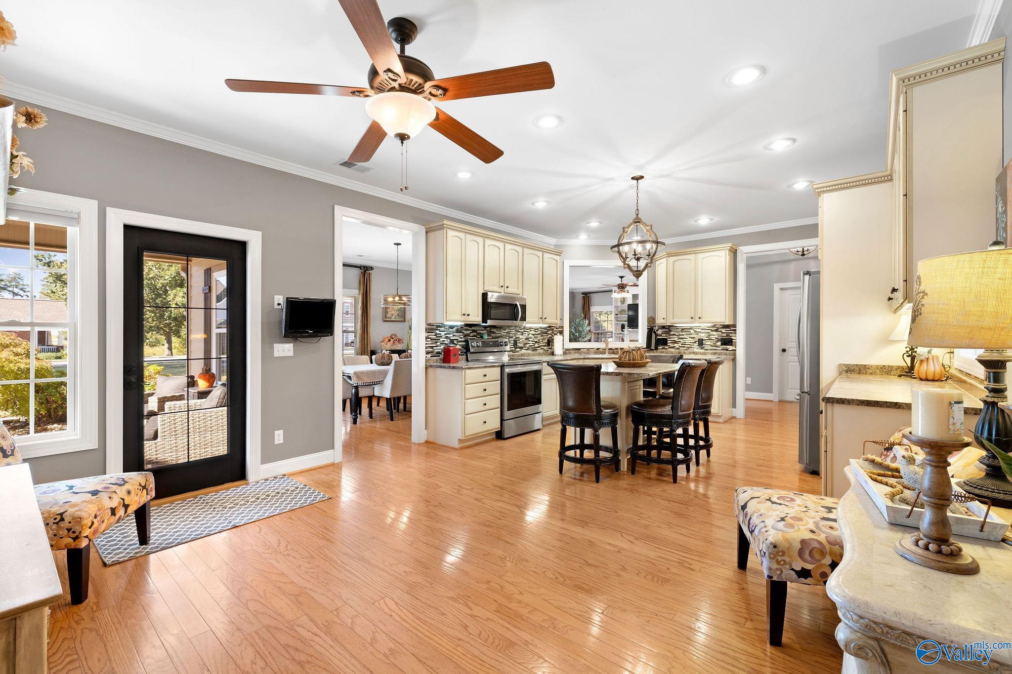 43 Azalea Circle