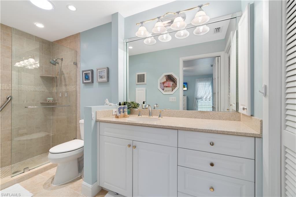4704 Lakewood BLVD Unit: K-12