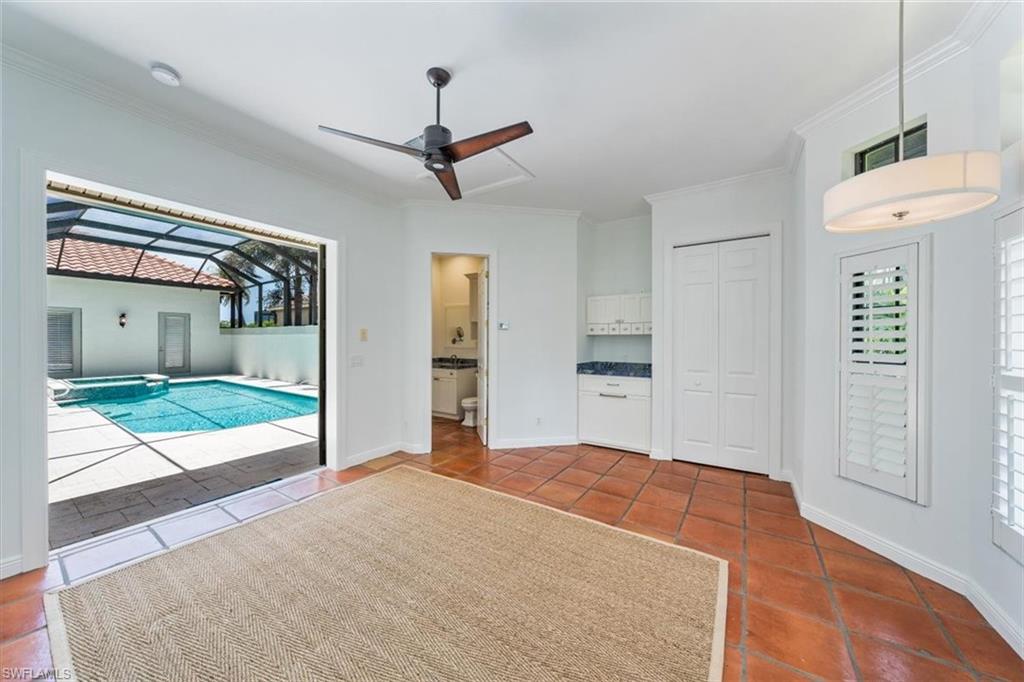 208 Charleston CT