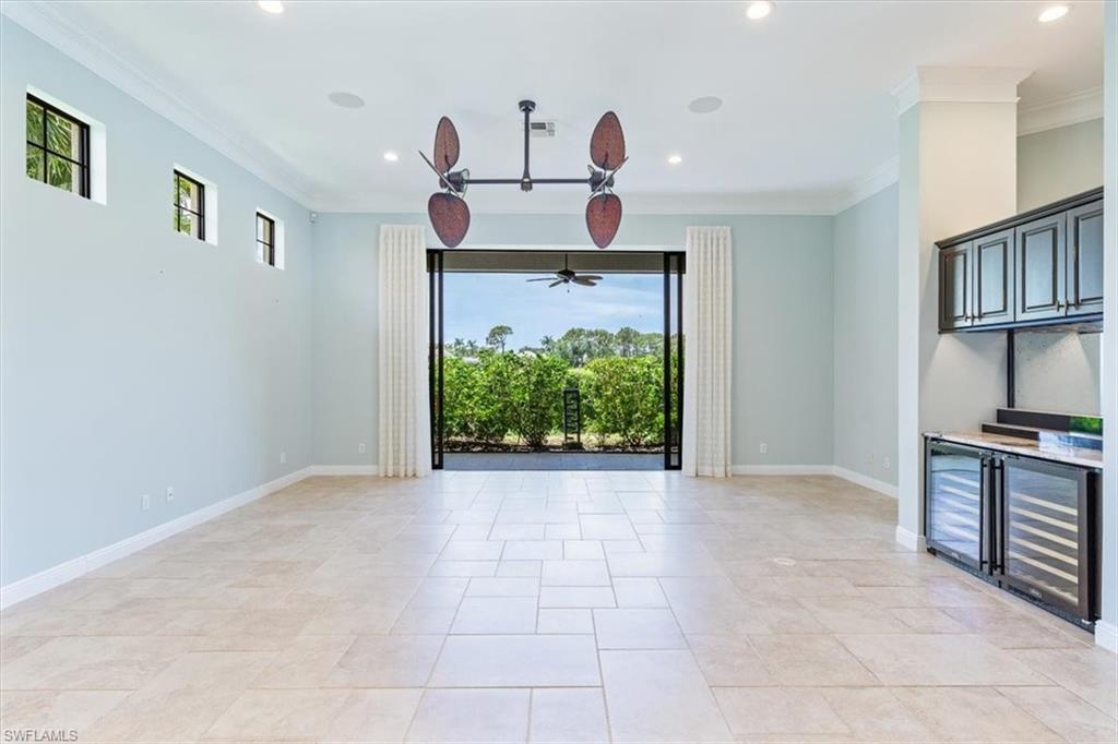 208 Charleston CT