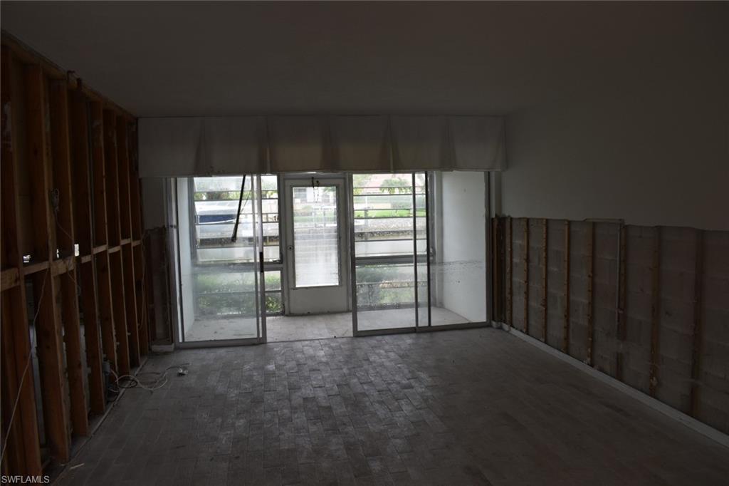 1550 Gulf Shore BLVD N Unit: E5