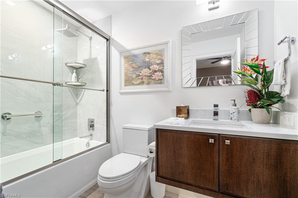 559 Audubon BLVD Unit: E-202