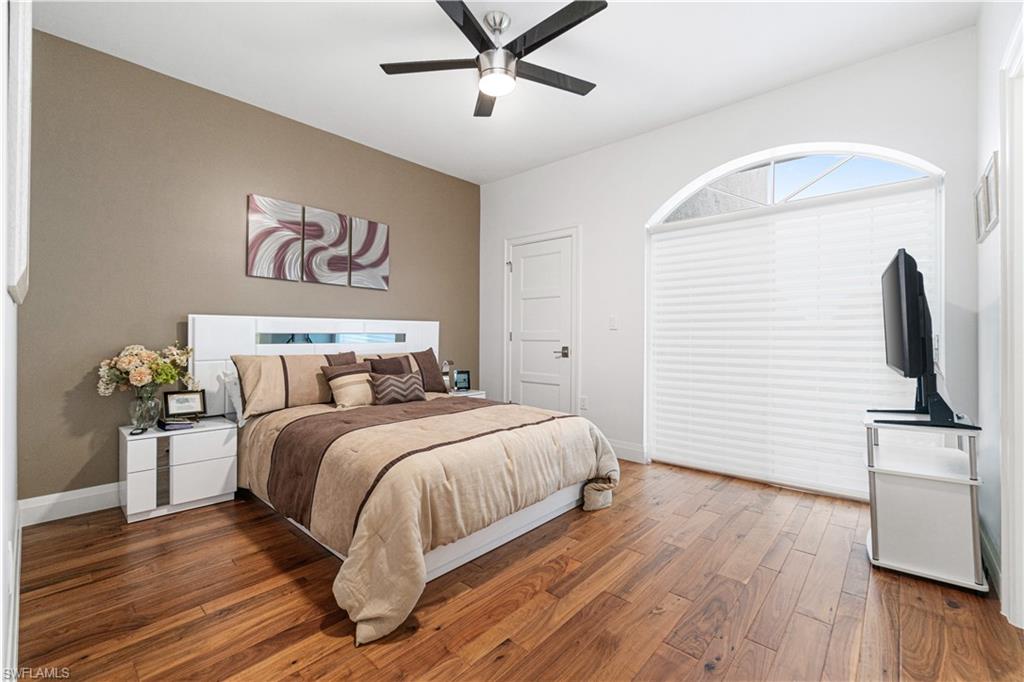 559 Audubon BLVD Unit: E-202