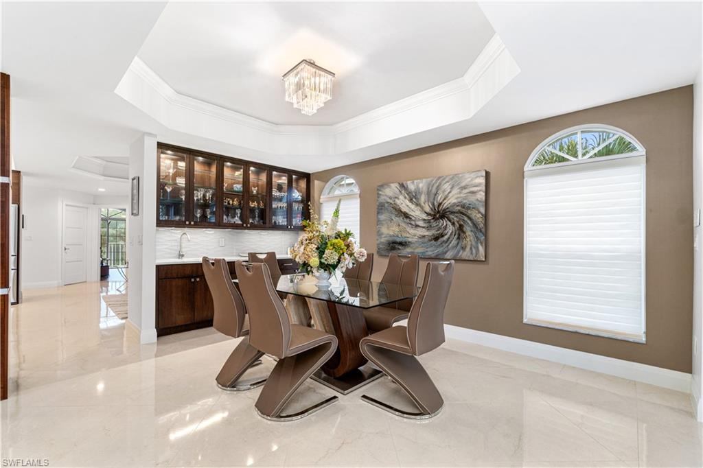 559 Audubon BLVD Unit: E-202