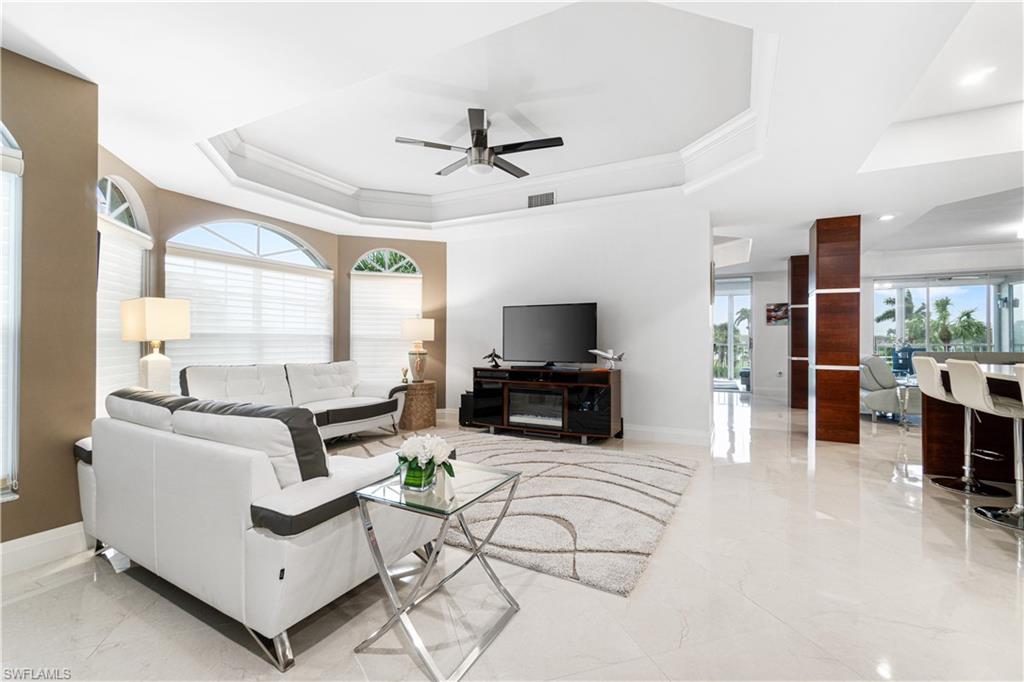 559 Audubon BLVD Unit: E-202