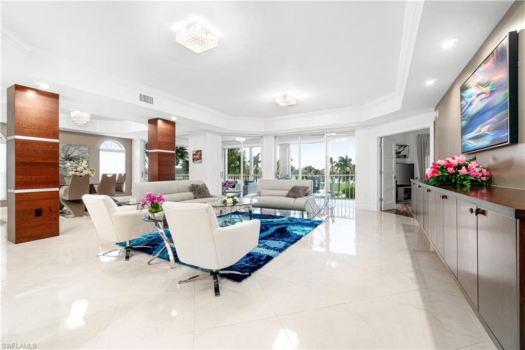 559 Audubon BLVD Unit: E-202