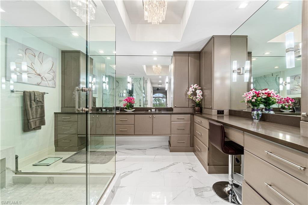 559 Audubon BLVD Unit: E-202