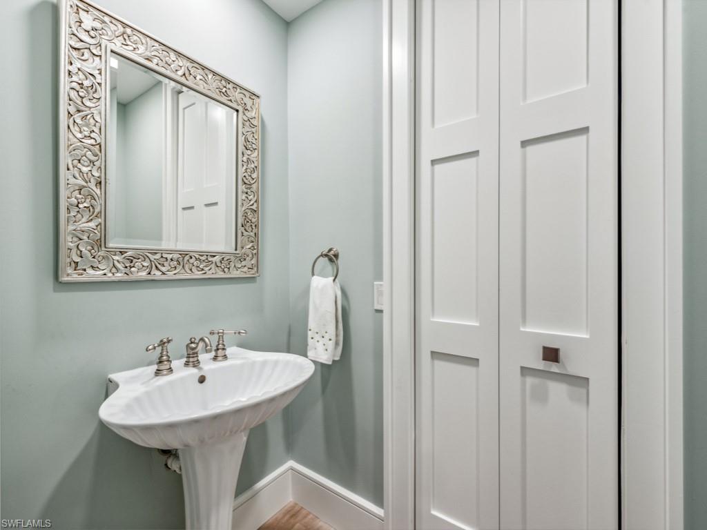 113 Colonade CIR # 202