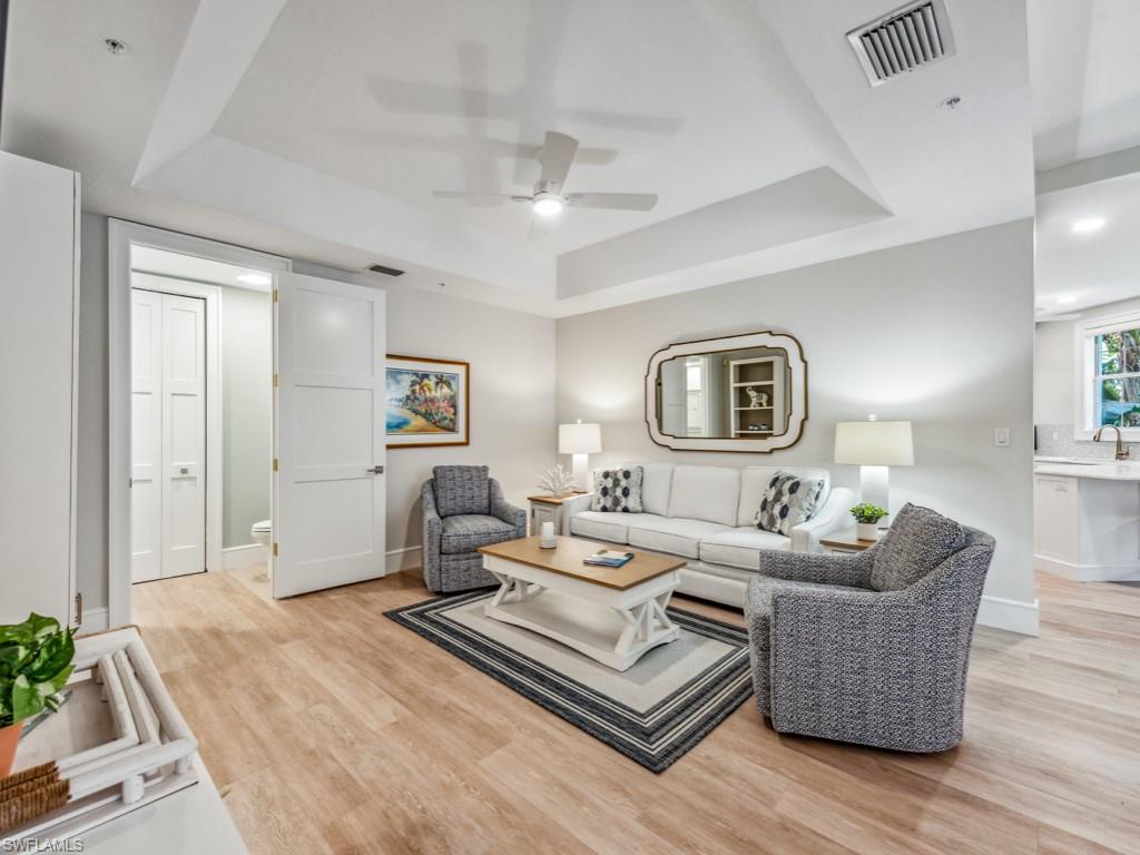 113 Colonade CIR # 202