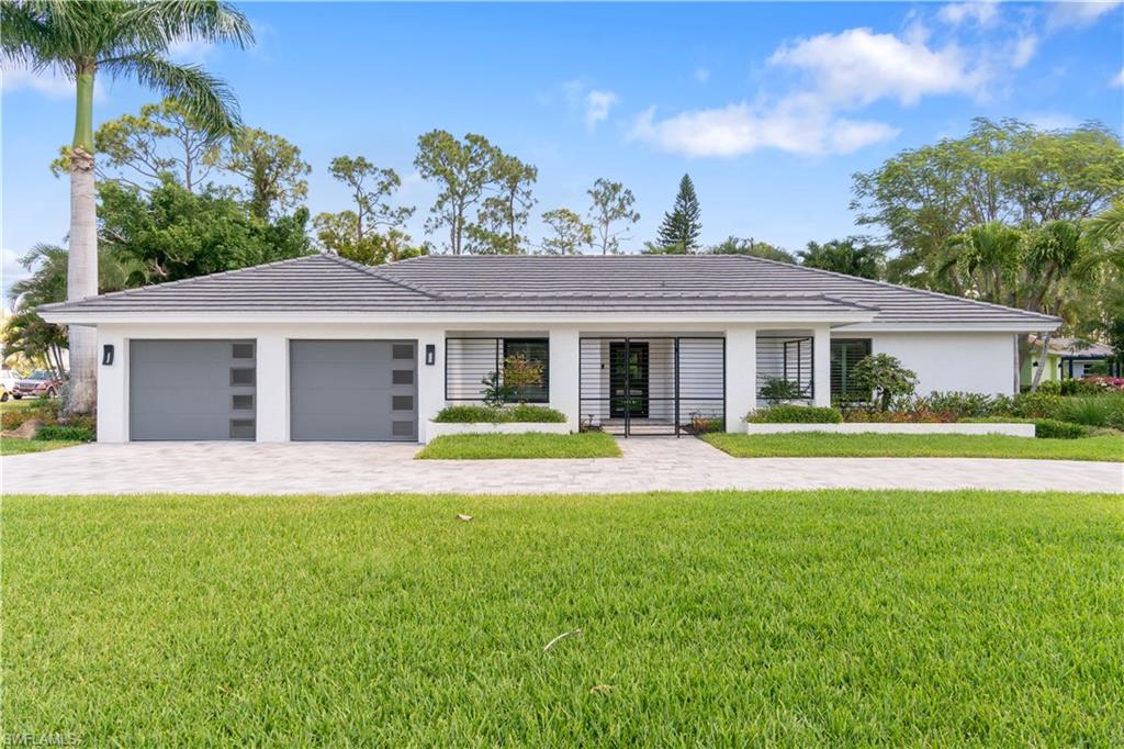1901 Imperial Golf Co BLVD