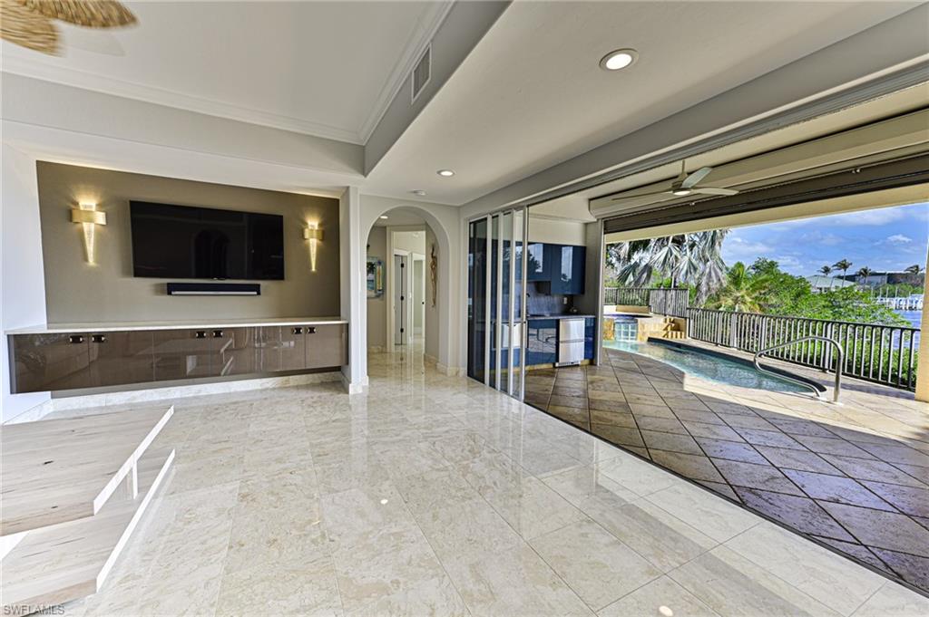 50 Southport CV