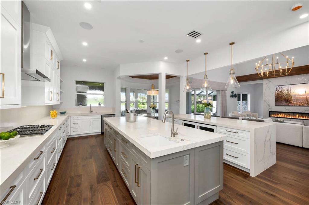 3790 Bay Creek DR