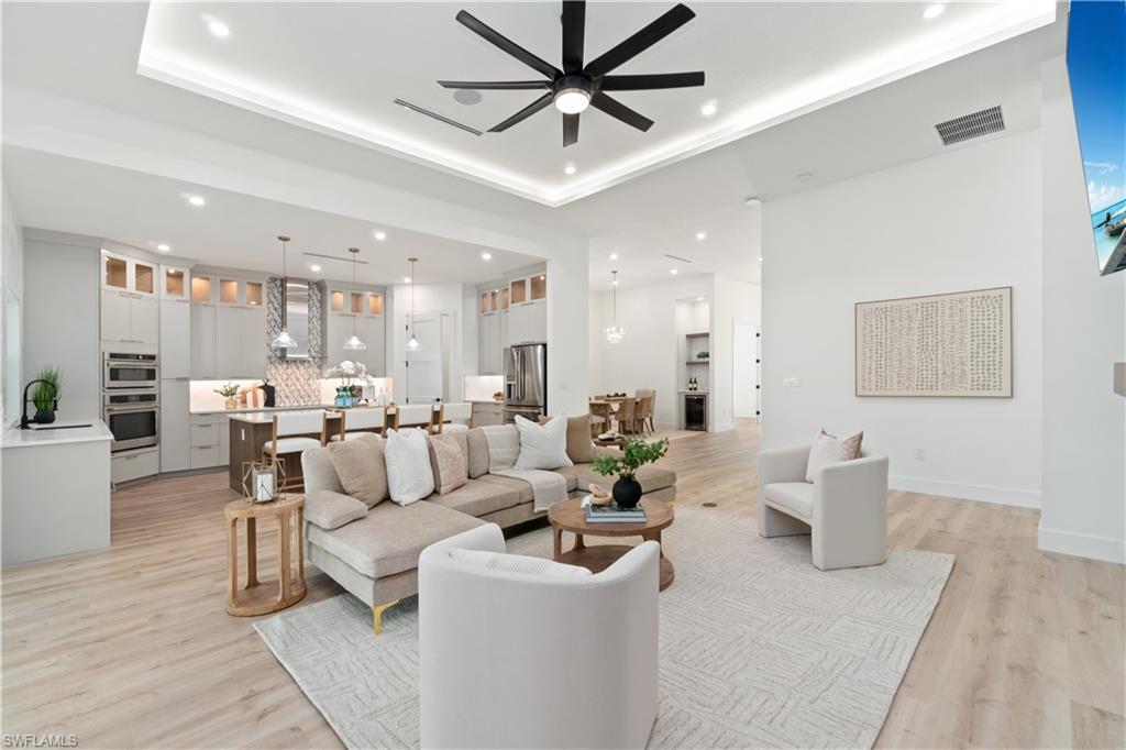 24410 Sunny LN