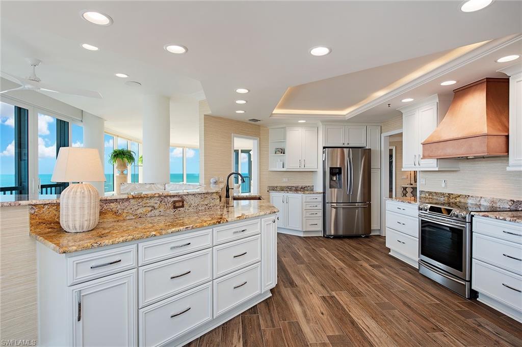 4951 Gulf Shore BLVD N 1801