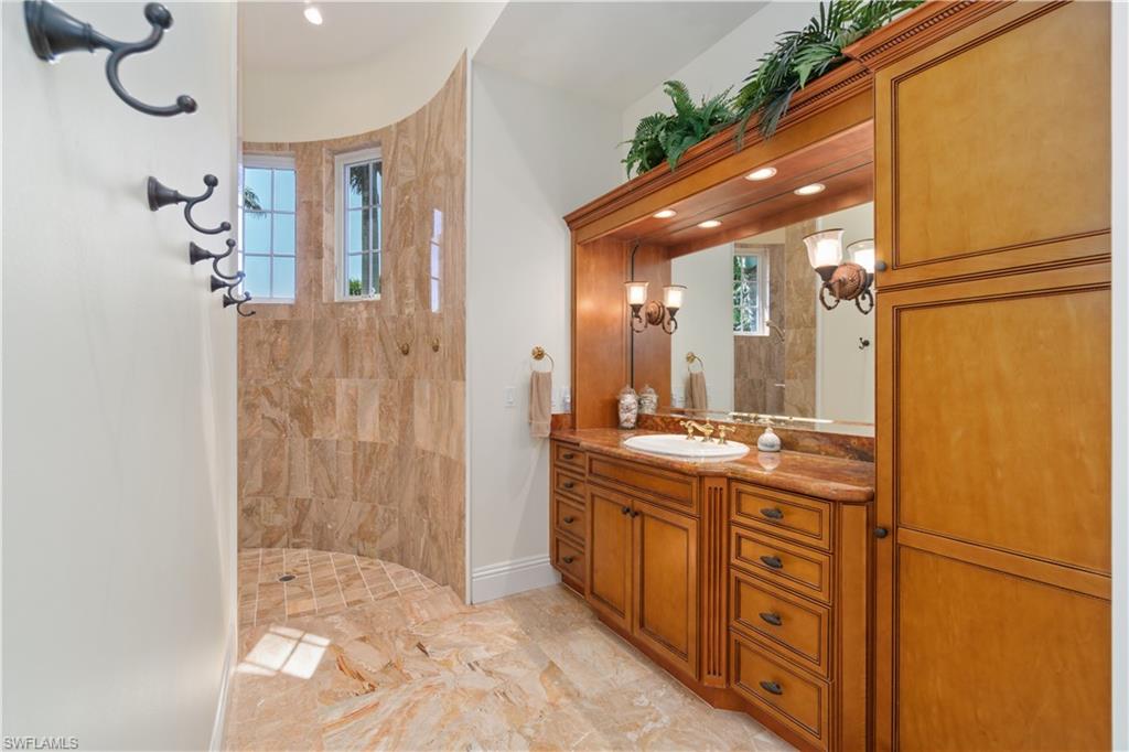 15283 Burnaby DR