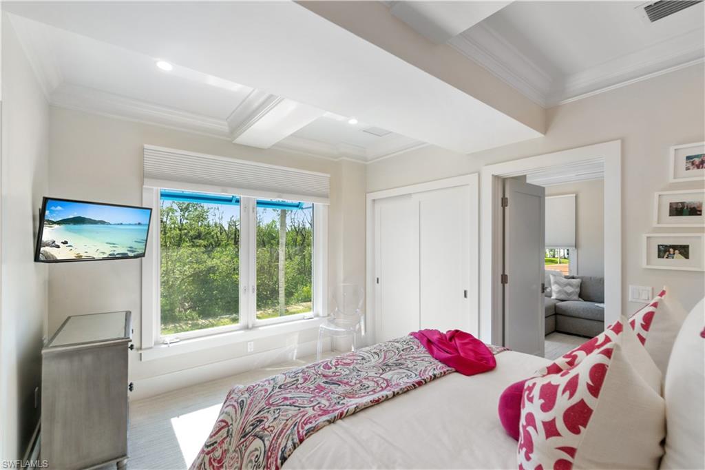 237 Bayfront DR