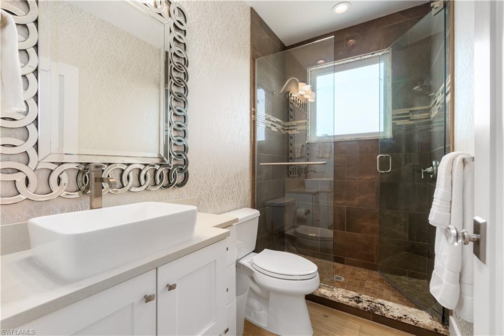237 Bayfront DR