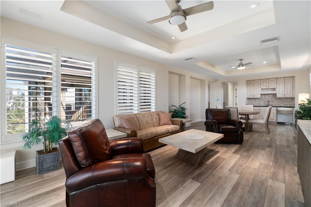 195 Topanga DR