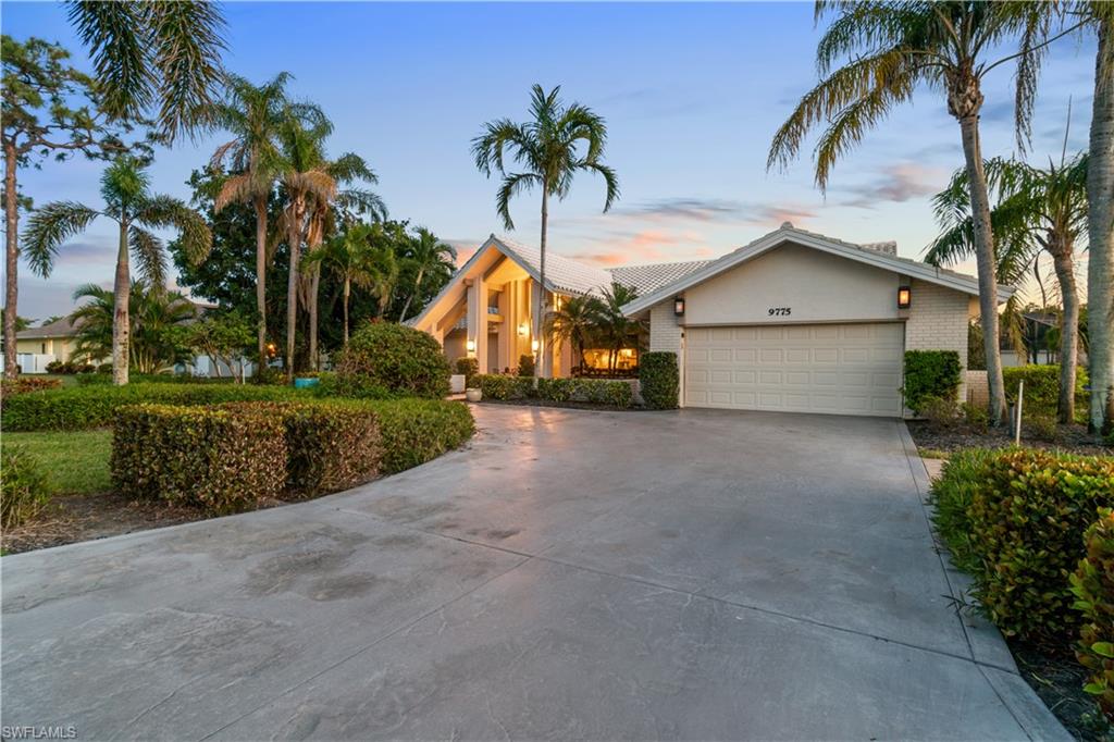 9775 Treasure Cay LN