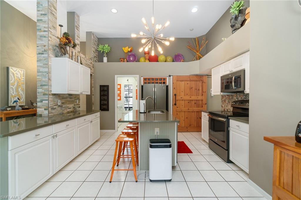 3701 Bali LN