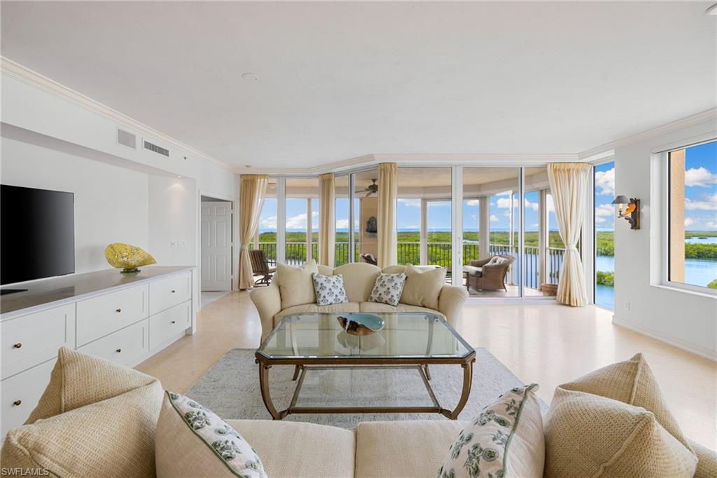 435 DOCKSIDE DR A804