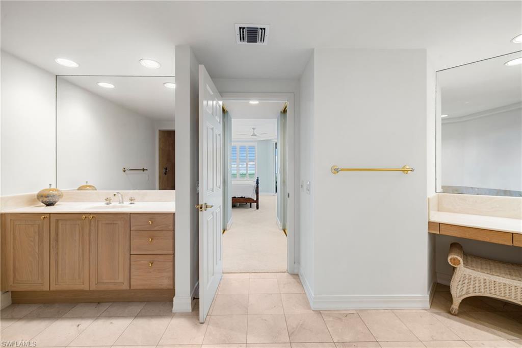 435 DOCKSIDE DR A804