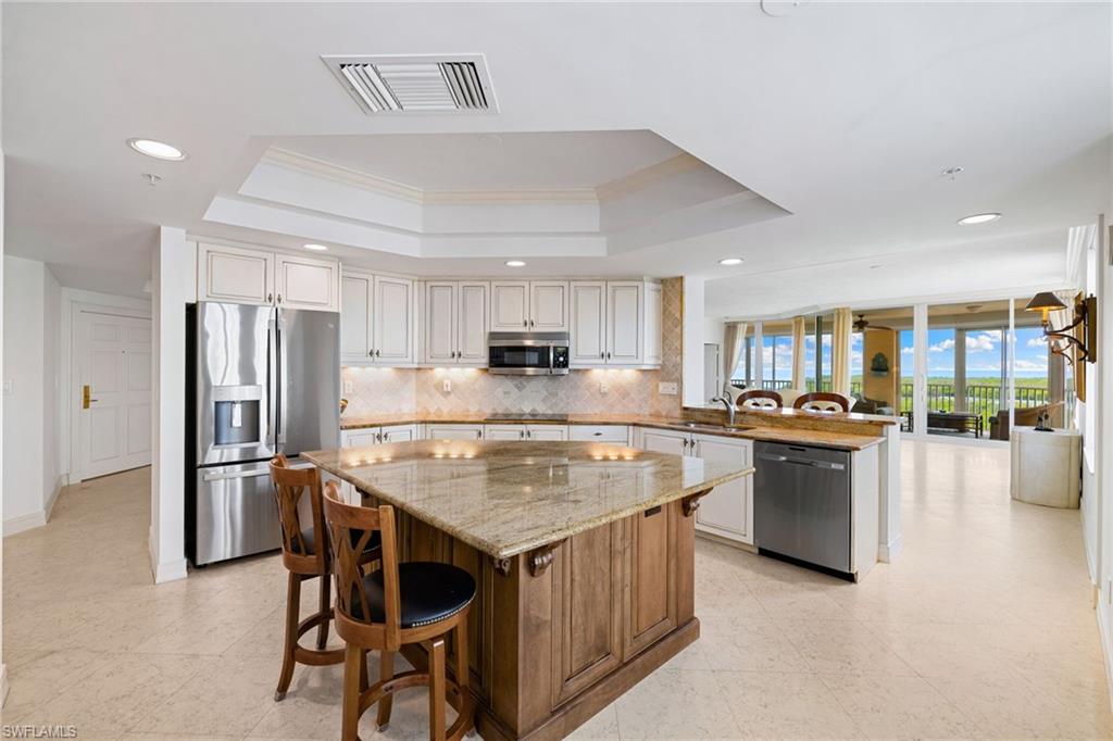 435 DOCKSIDE DR A804