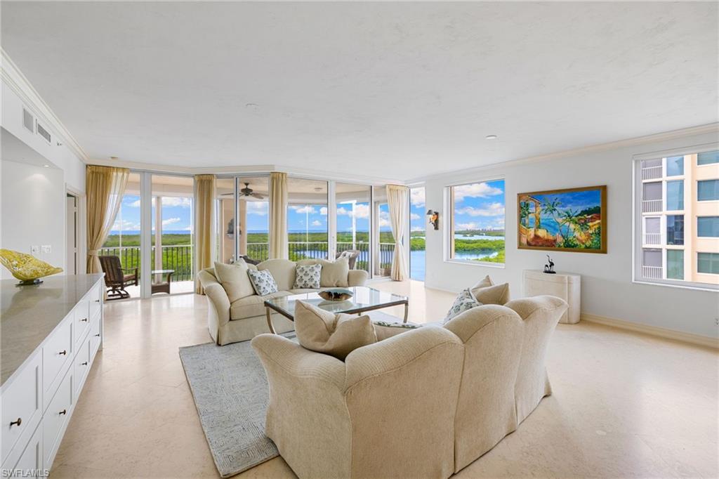 435 DOCKSIDE DR A804