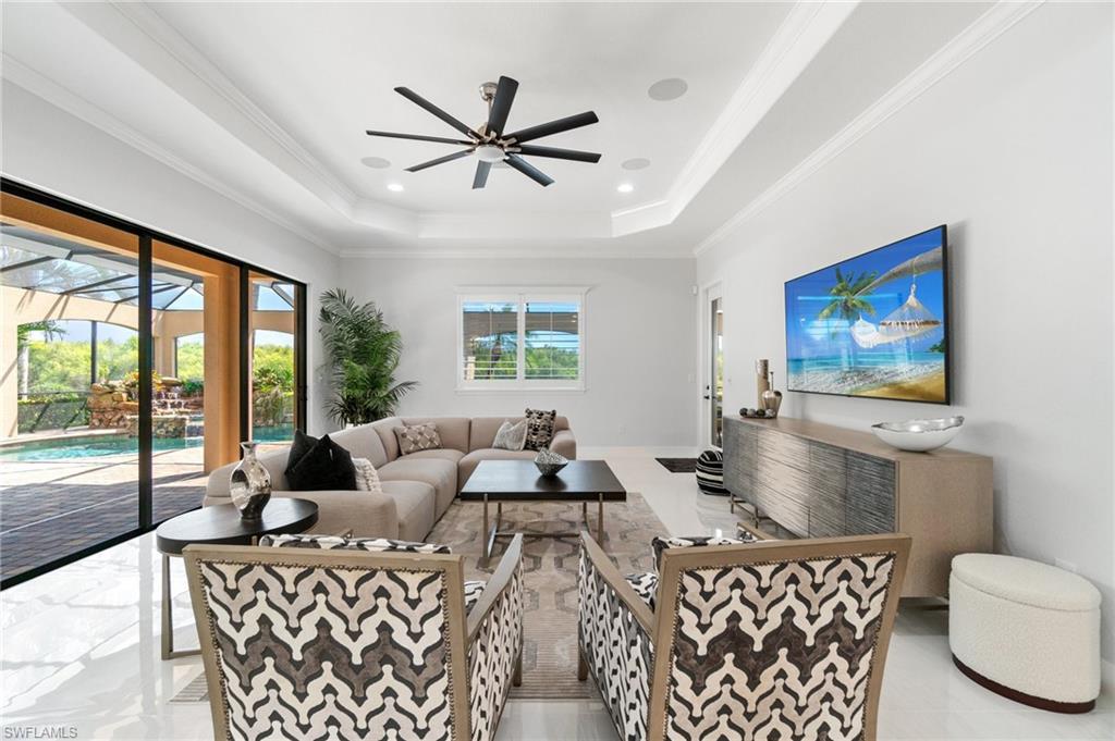 3440 Runaway LN, NAPLES