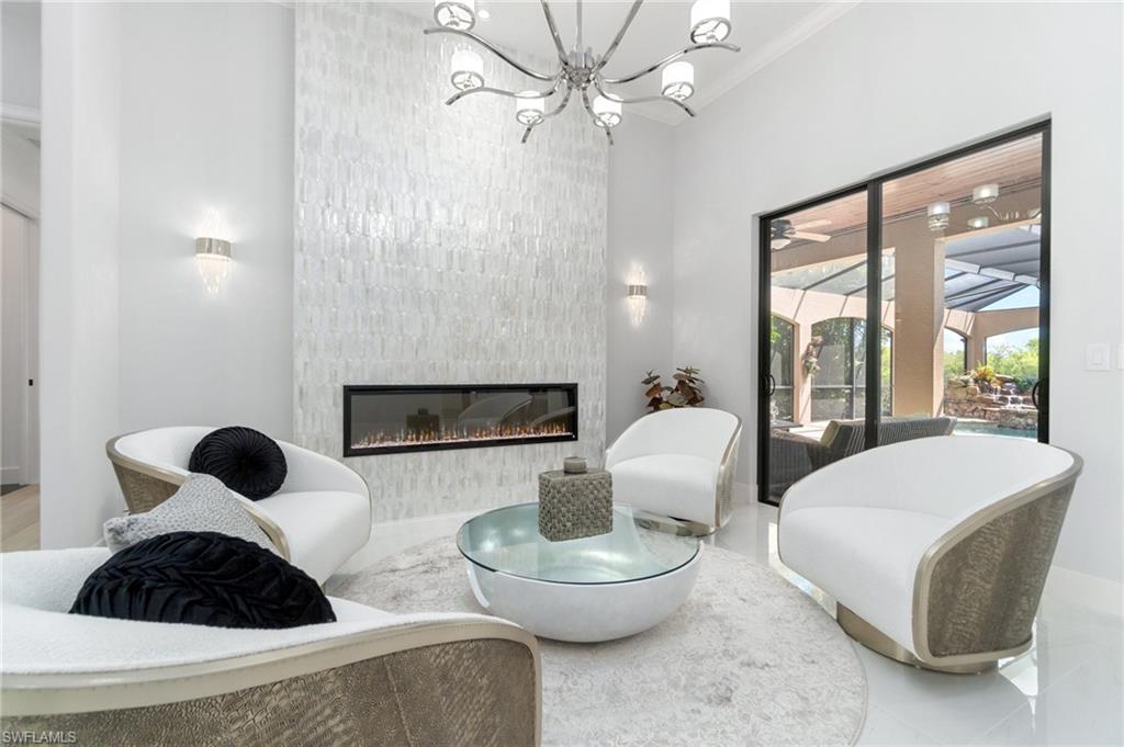 3440 Runaway LN, NAPLES