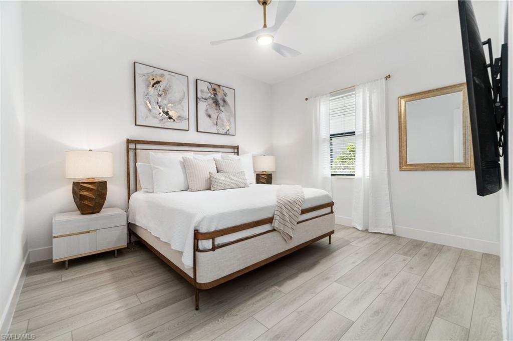 3440 Runaway LN, NAPLES