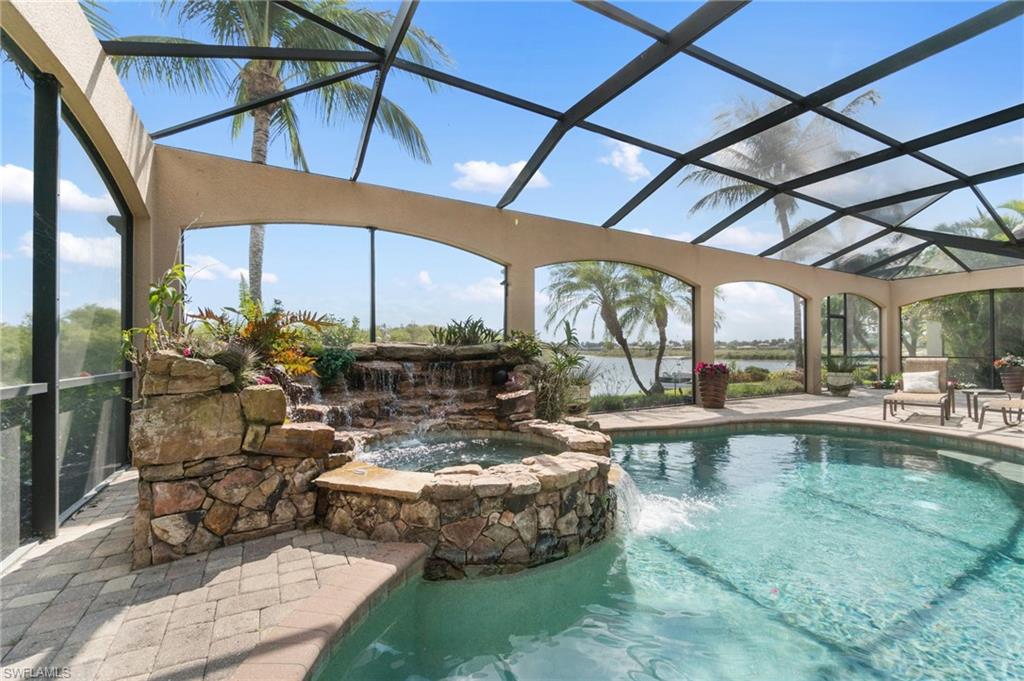 3440 Runaway LN, NAPLES