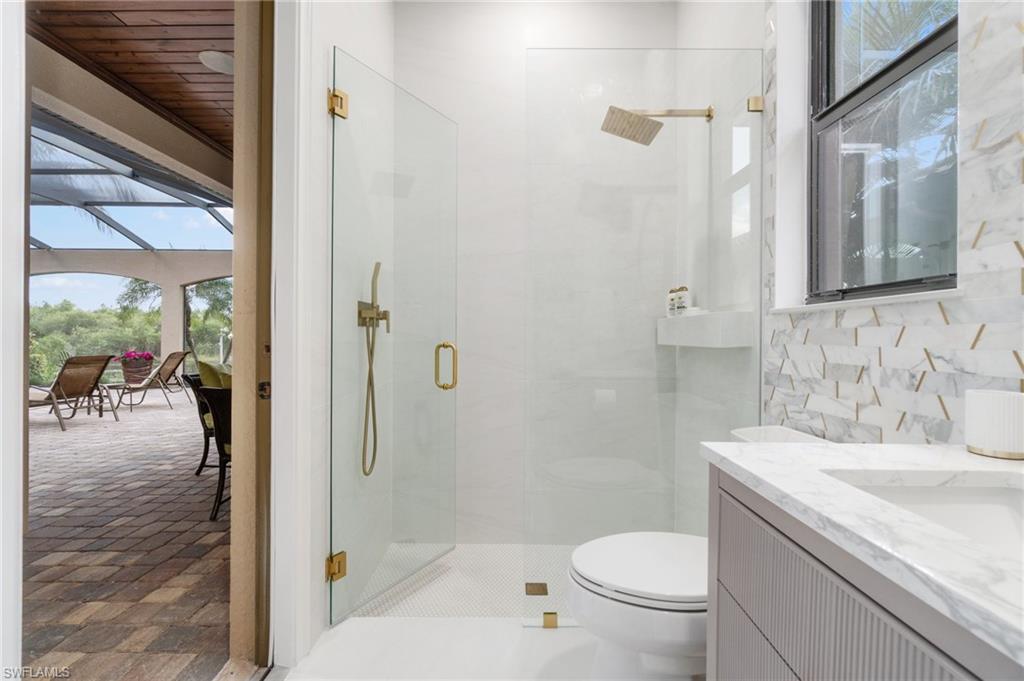 3440 Runaway LN, NAPLES