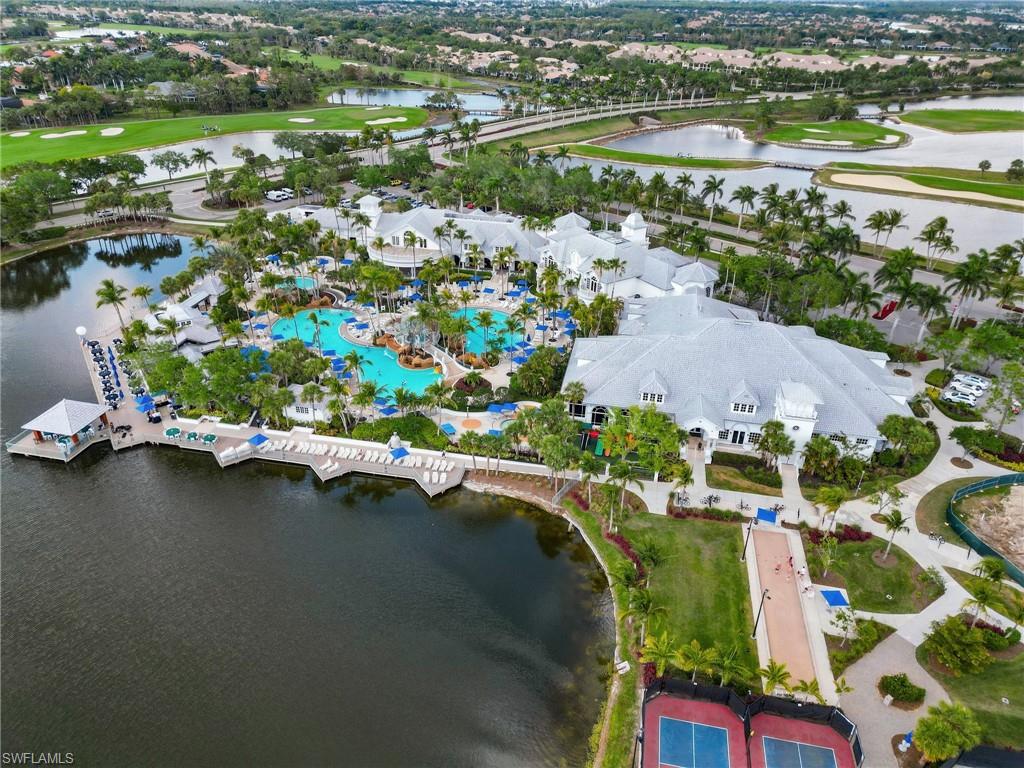 3440 Runaway LN, NAPLES