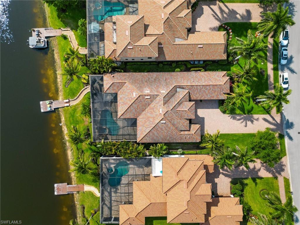 3440 Runaway LN, NAPLES