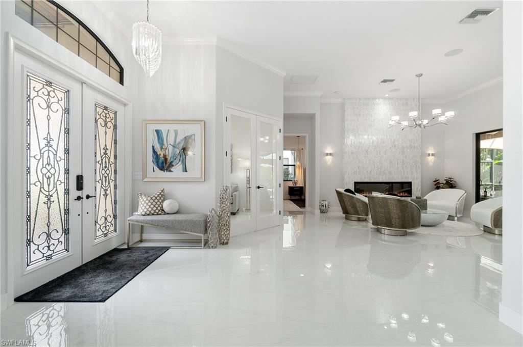 3440 Runaway LN, NAPLES