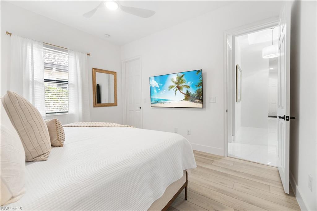 3440 Runaway LN, NAPLES