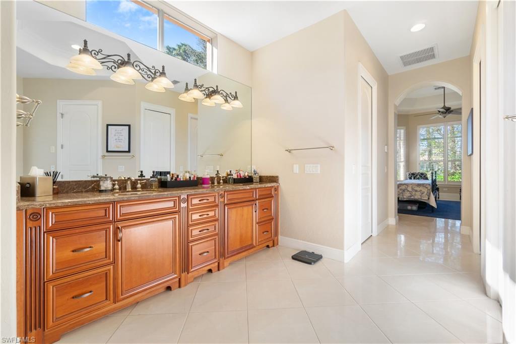 245 Charleston CT